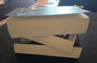 3 libri: 50 sfumature di grigio, nero e rosso