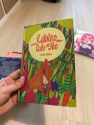 Lotes de libros y novelas gráficas juveniles