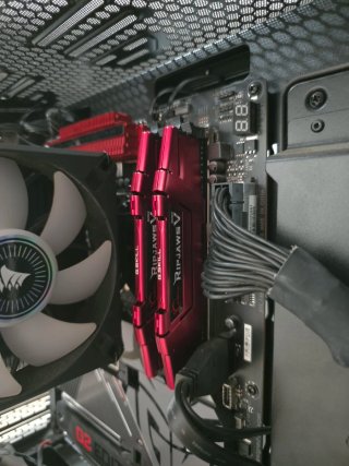 PC Gaming Alto Rendimiento Lian Li Aorus