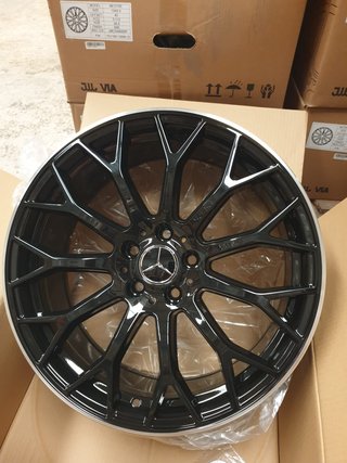 Llantas 19 Mercedes AMG Black Performance