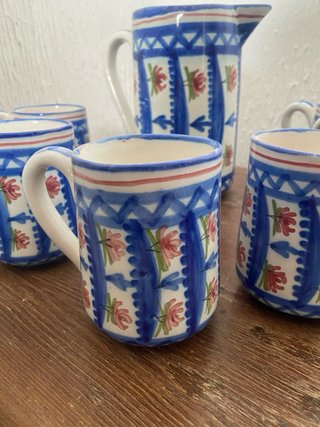 Vajilla de jarra y tazas cerámica árabe Granada