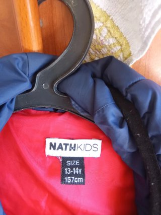 Cazadora Nathkids azul y roja talla 13-14 años