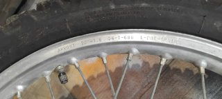 Rueda de moto con freno de tambor