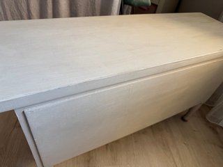 Cómoda restaurada 4 cajones beige