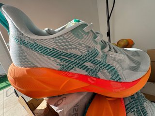 Asics Novablast 5 Tênis Corrida 43.5