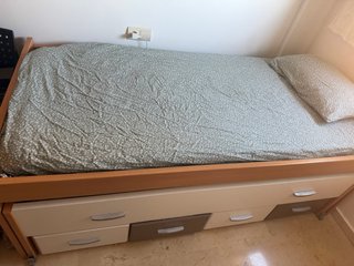 Cama nido con mesa y zapatero