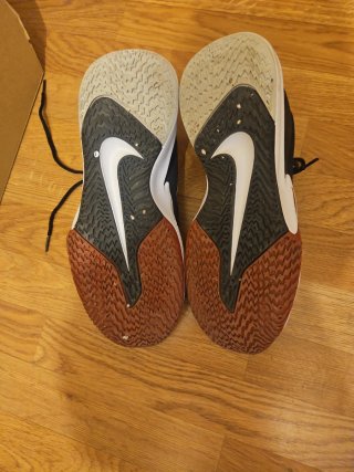 Nike Deportivas Negras y Rojas