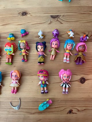 16 Kookyloos con accesorios y mascotas