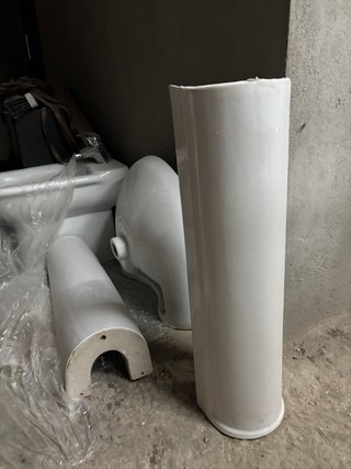 Lavabo de porcelana blanco