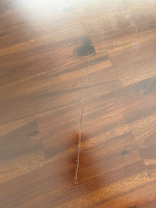 Mesa de comedor de madera de El Corte Inglés