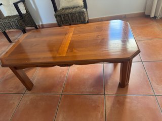 Mesa baja de madera octogonal