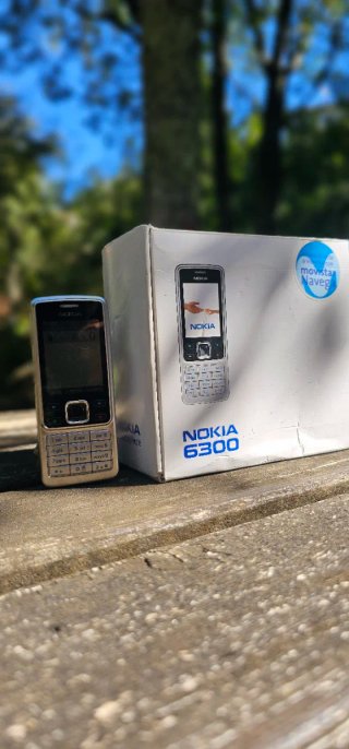 Nokia 6300 con caja y cargador