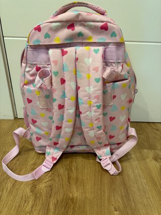 Mochila escolar y estuche Totto rosa con corazones