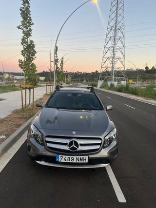 Mercedes-Benz GLA 200 2014