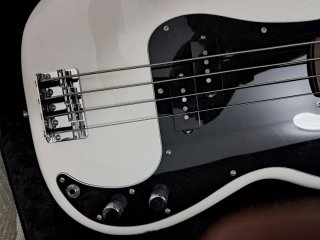 Bajo Fender Precision Player 2 Made in Mexico