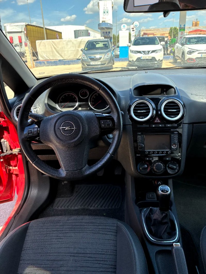 Opel Corsa 2014, foto 11