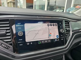 Volkswagen T-Roc SPORT 1.5 TSI DSG Techo, cuero...