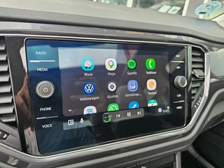 Volkswagen T-Roc SPORT 1.5 TSI DSG Techo, cuero...
