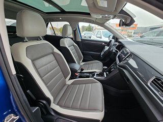 Volkswagen T-Roc SPORT 1.5 TSI DSG Techo, cuero...
