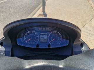Suzuki Burgman 2015 Negro
