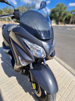 Suzuki Burgman 2015 Negro