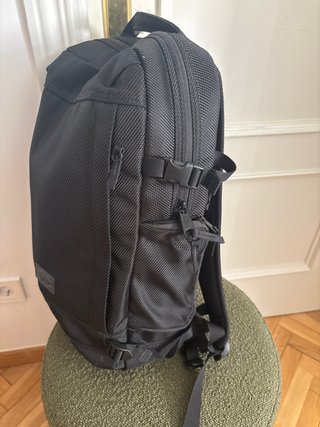Mochila Eastpak portátil hasta 17''