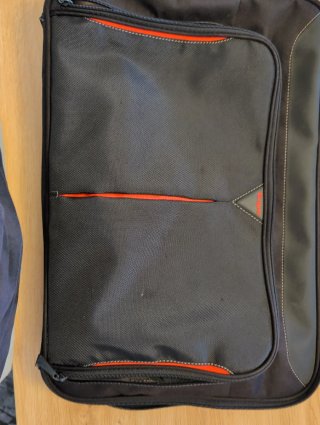Maletín portátil Targus 17 pulgadas