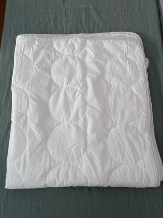 2 Nórdicos, ropa de cuna y protector de cuna