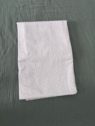 2 Nórdicos, ropa de cuna y protector de cuna