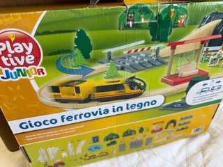Tren de madera Playtive Junior