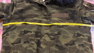 Parka militar Pimkie con pelo y borreguito XL