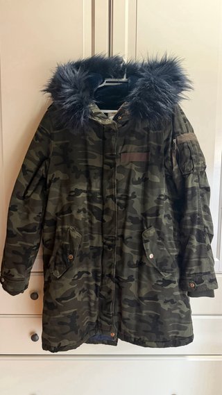 Parka militar Pimkie con pelo y borreguito XL