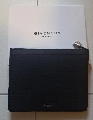 Set Givenchy Parfums con pochette
