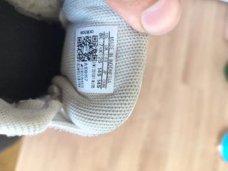 Zapatillas Adidas Blancas y Negras Velcro