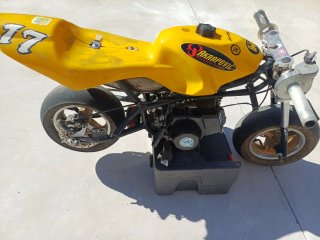 Minimoto Deportiva Amarilla.