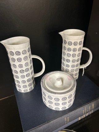 Juego de jarras y azucarero Sargadelos