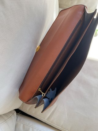 Cartera ejecutiva piel marrón y dorada