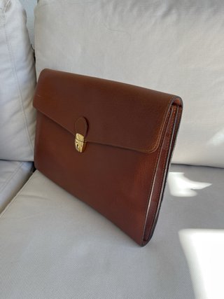 Cartera ejecutiva piel marrón y dorada