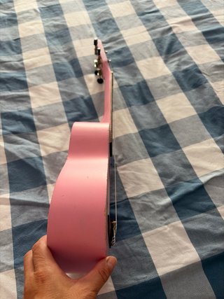 Ukelele rosa