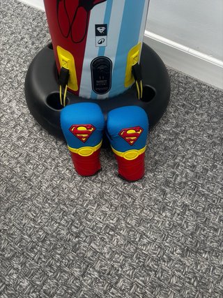 Saco de boxeo infantil Superman