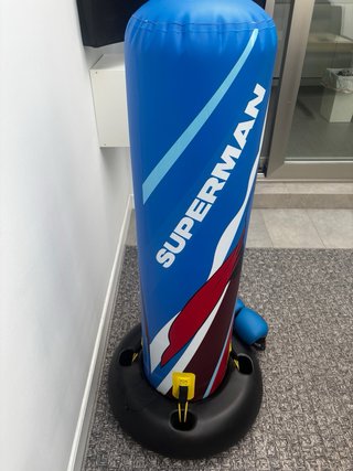 Saco de boxeo infantil Superman