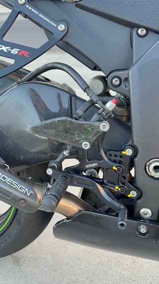 Kawasaki ZX6R 2009 Calle y Circuito