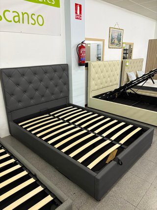 Cama con canapé y cabecero capitoné