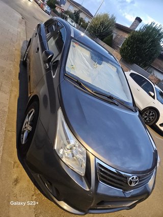 Toyota Avensis 2010
