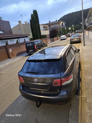 Toyota Avensis 2010