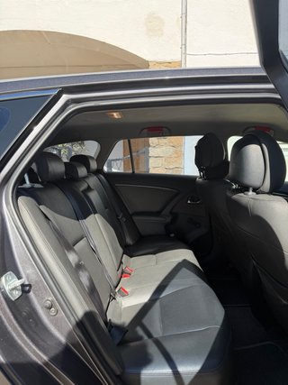 Toyota Avensis 2010