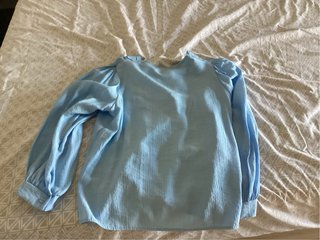 Camisa azul manga larga talla M
