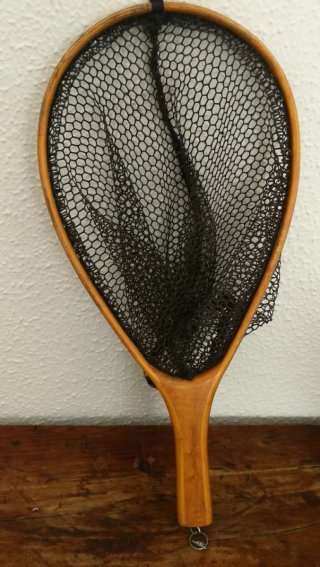 Sacadora/Red de pesca madera y malla negra