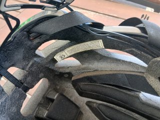 Kask Elemento Negro Brillo Talla L