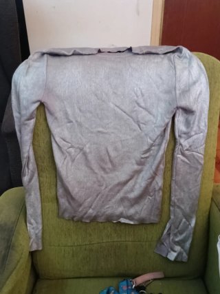 Camiseta plateada manga larga